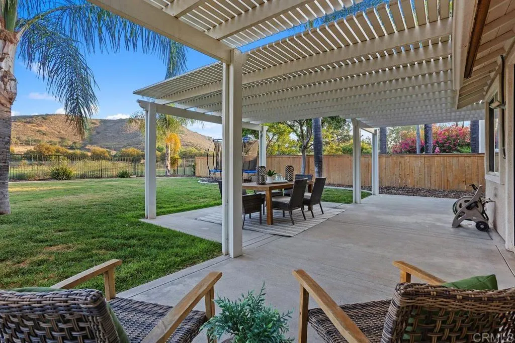 https://cdn.realtyfeed.com/cdn/127/306737750/dd71dd874738aae04fea8e97ca51030b.webp