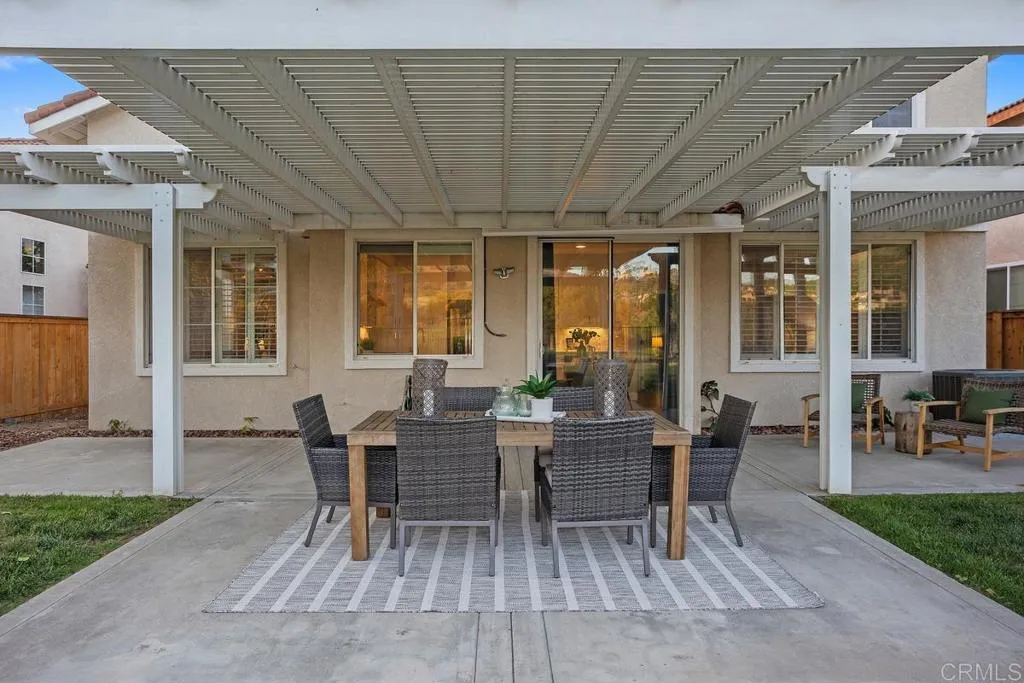 https://cdn.realtyfeed.com/cdn/127/306737750/fc71fd3251e893e6646f8f796496d8f2.webp