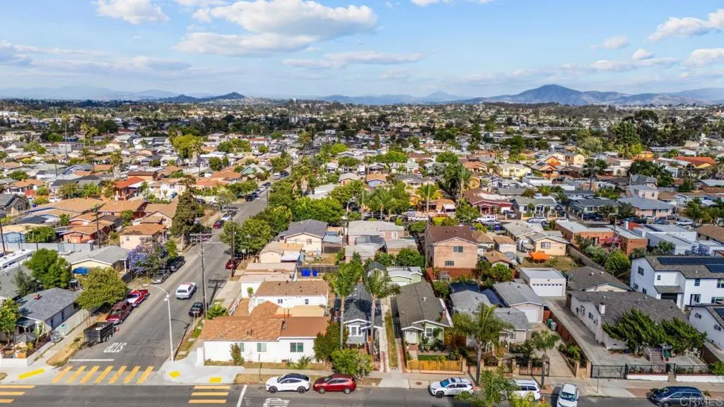 https://cdn.realtyfeed.com/cdn/127/306737788/26f2a524e5d82cca8b1c95edccf66a48.webp