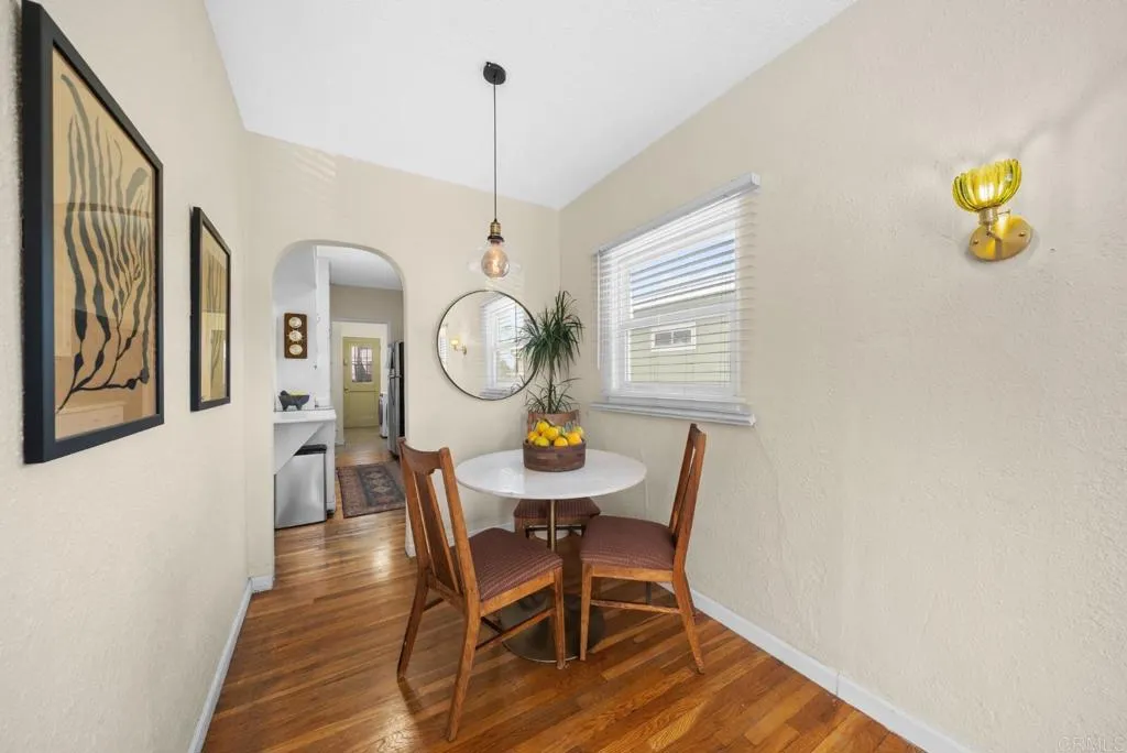 https://cdn.realtyfeed.com/cdn/127/306737788/953840eb33749664bfdfd453774e11c0.webp