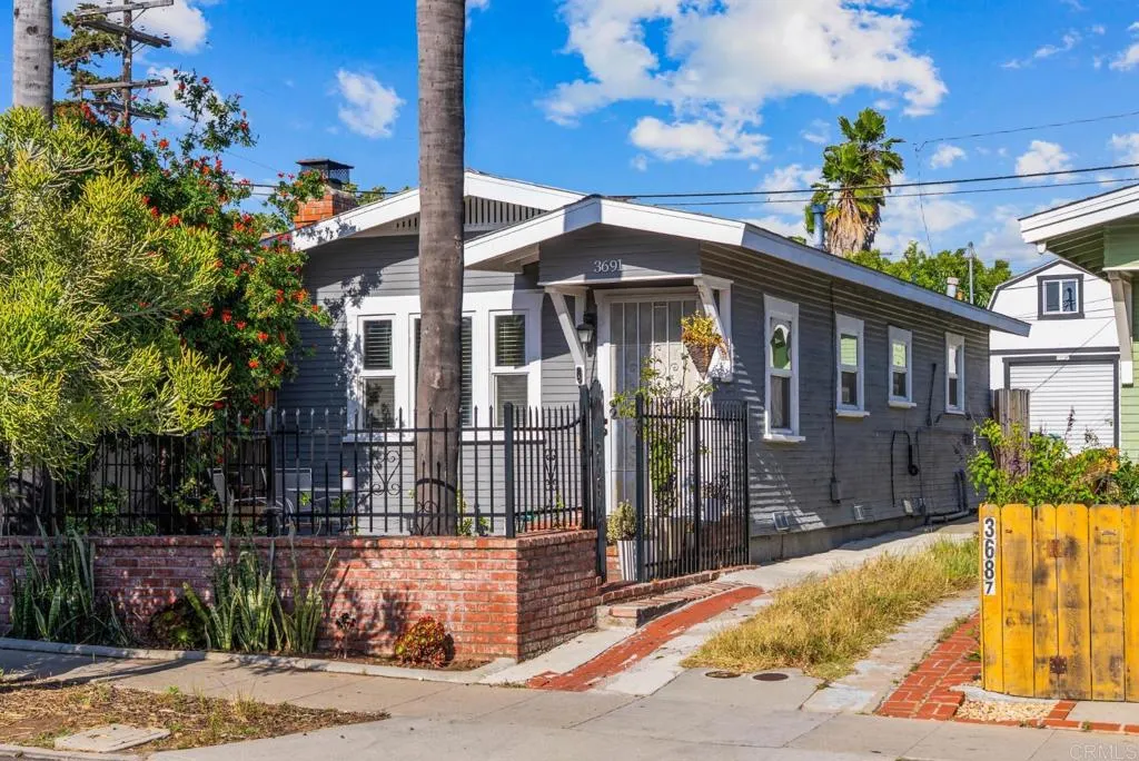 https://cdn.realtyfeed.com/cdn/127/306737788/ad0ac39c03c344ed5a28e3bc66f1509c.webp