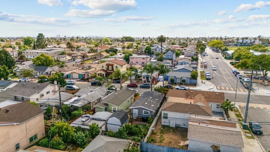 https://cdn.realtyfeed.com/cdn/127/306737788/c389af4580496d1f4c90dab2ce346977.webp