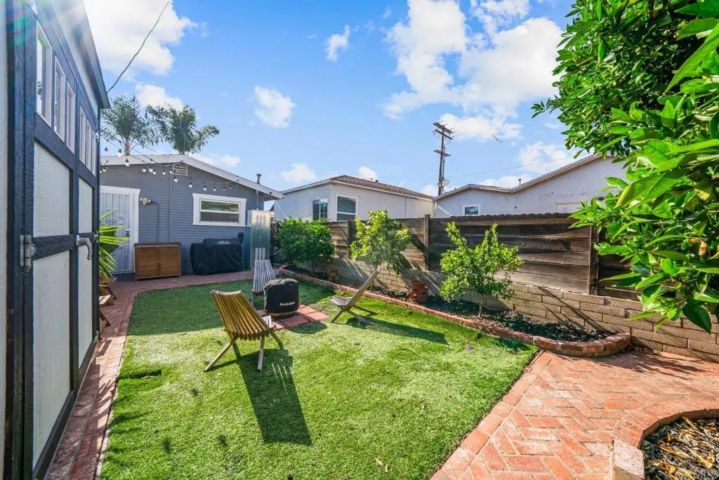 https://cdn.realtyfeed.com/cdn/127/306737788/e66ea88737f44b46f3ed3ca1cddecaee.webp