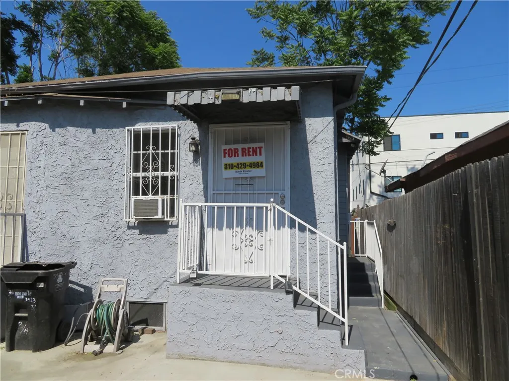 Los Angeles, CA 90037