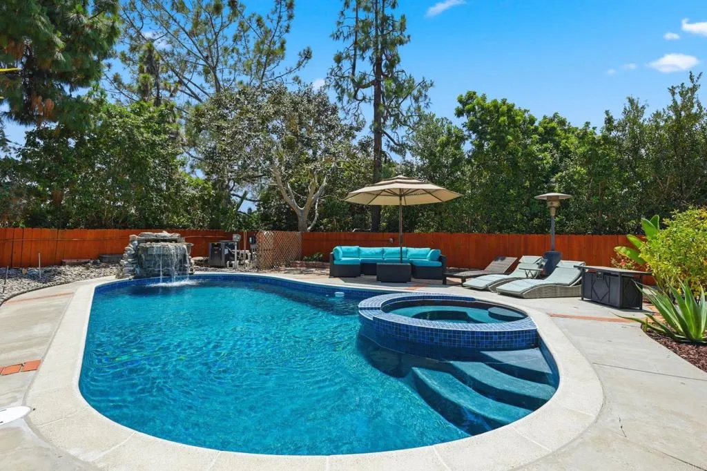 https://cdn.realtyfeed.com/cdn/127/306737808/073cf47122b6752cc2ddac310c9c58e0.webp