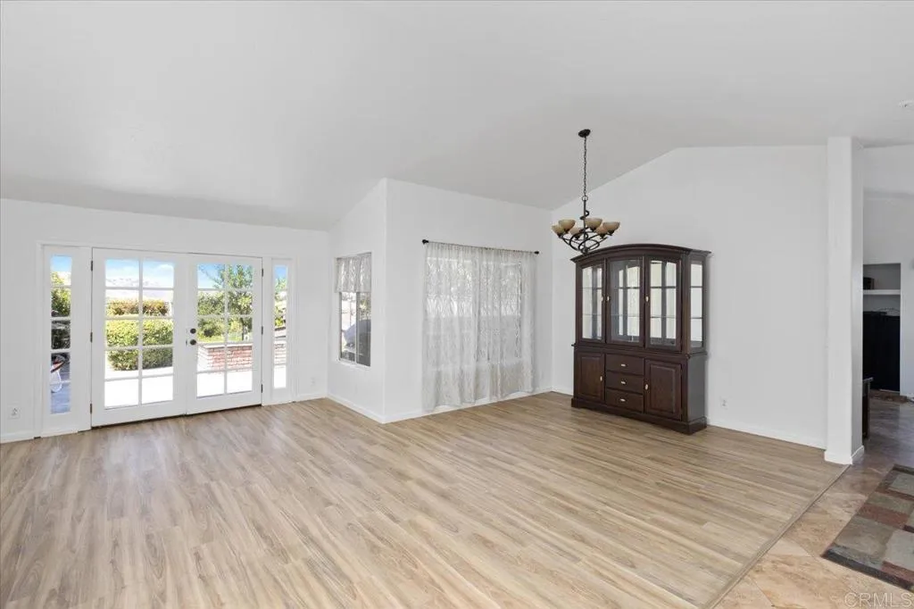 https://cdn.realtyfeed.com/cdn/127/306737838/2351c3d67ef67b2e76ced3c8b57bb340.webp