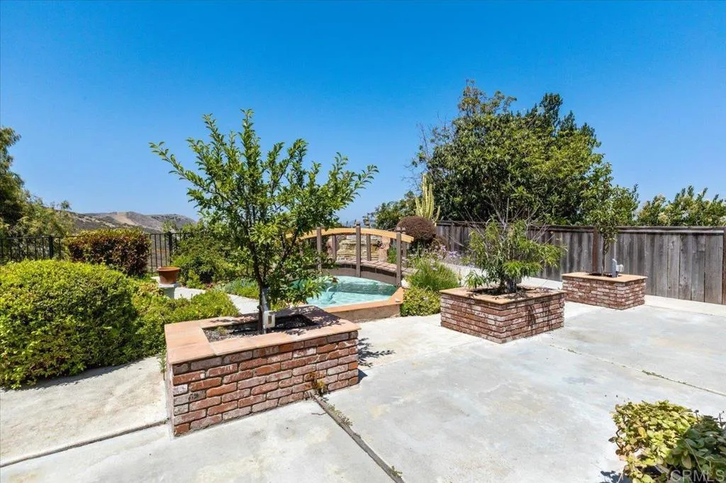 https://cdn.realtyfeed.com/cdn/127/306737838/e170abd0d728401801a6e40a84e3dc81.webp