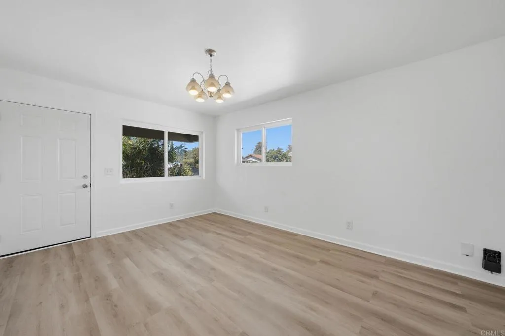 https://cdn.realtyfeed.com/cdn/127/306737907/701619a79e6d35b491db559f653c0c2a.webp