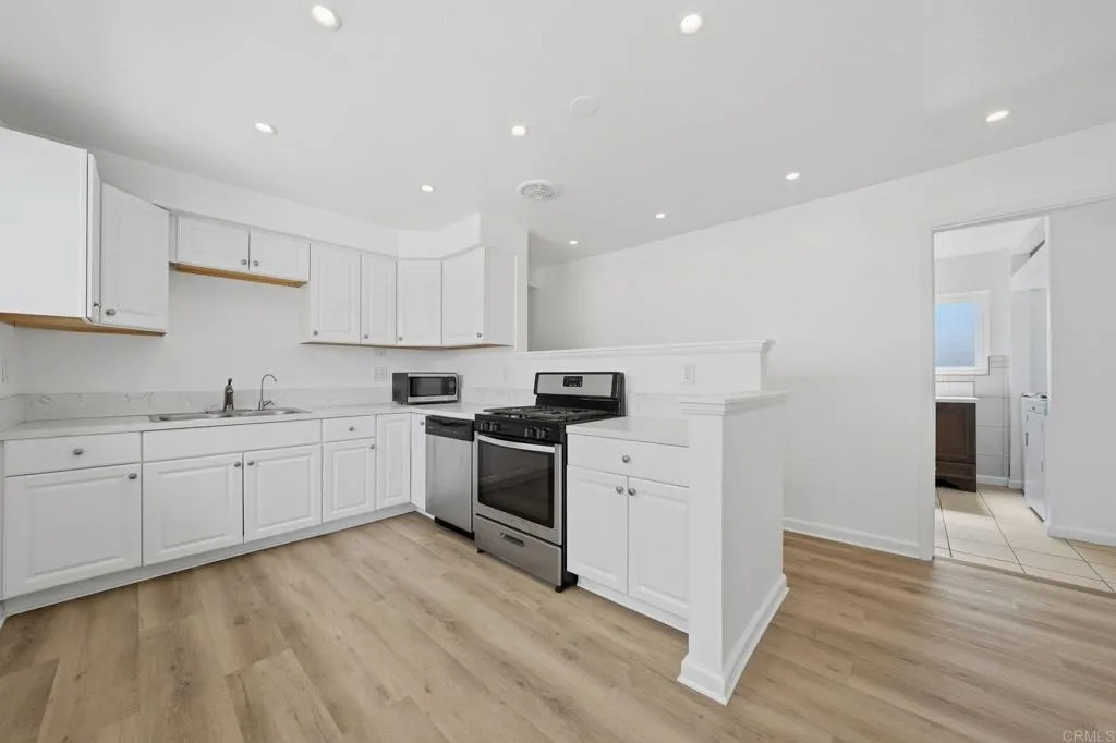 https://cdn.realtyfeed.com/cdn/127/306737907/b1b7e7958124e4218d34f09664d3c6a6.webp