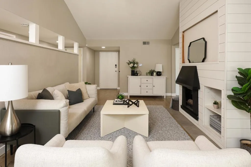 https://cdn.realtyfeed.com/cdn/127/306737908/5fe967a77993020b6418537b1795d590.webp