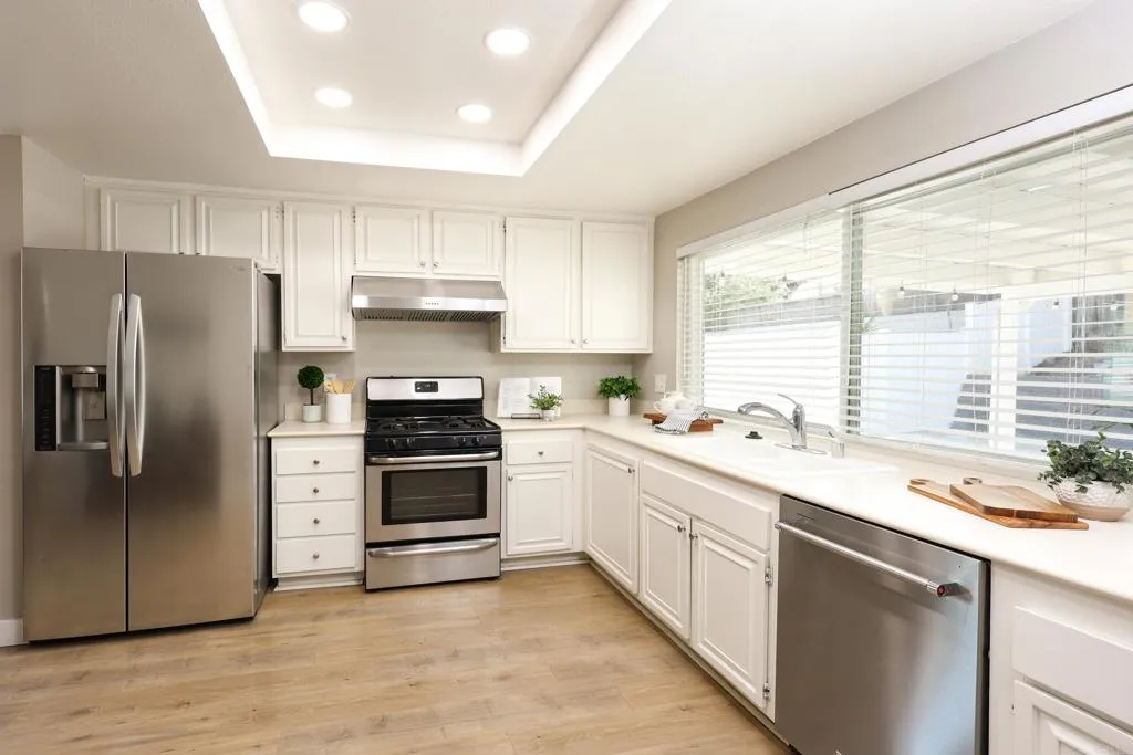https://cdn.realtyfeed.com/cdn/127/306737908/b1472795ca073aea25b31cd26ecfed8e.webp