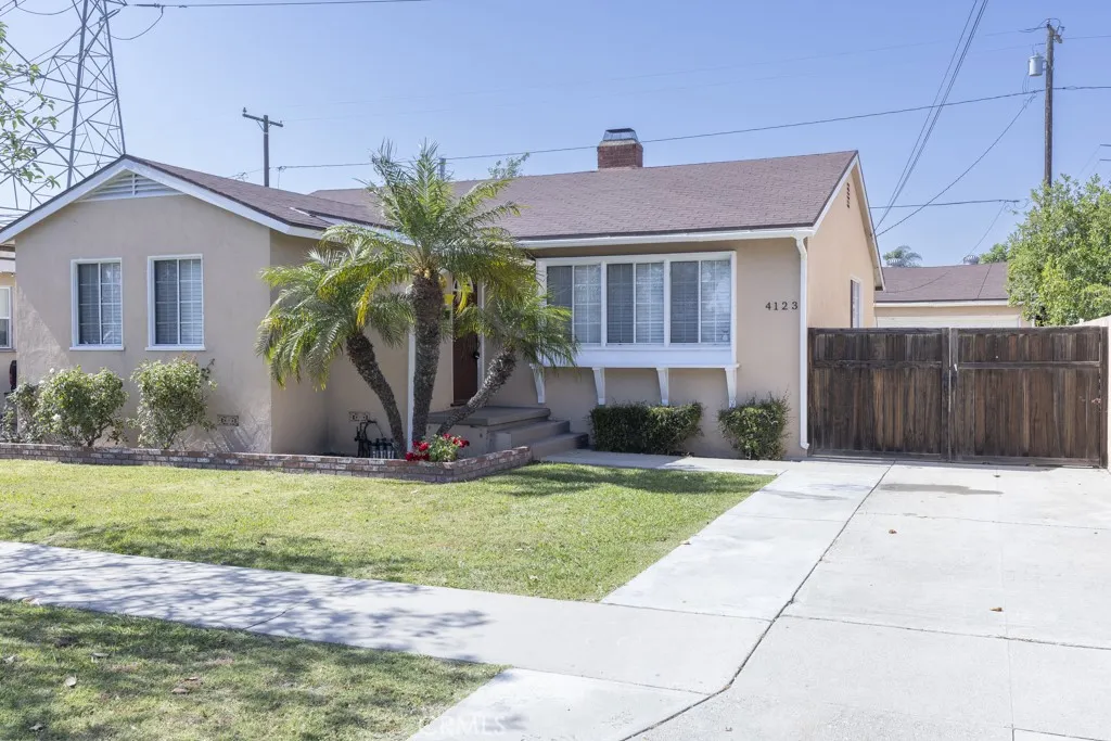 Lakewood, CA 90712