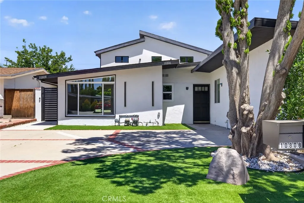 Granada Hills, CA 91344