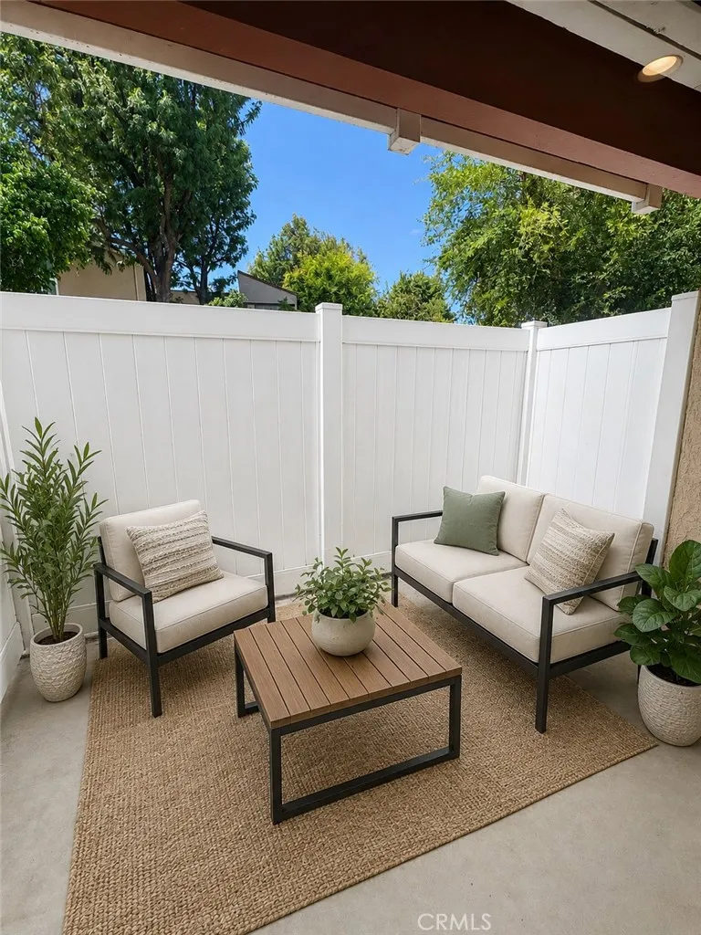Porter Ranch, CA 91326
