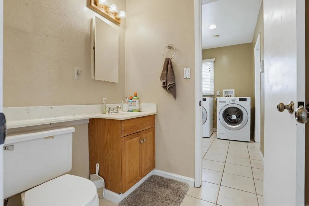 https://cdn.realtyfeed.com/cdn/127/306738041/31402bc12cc0b4d096df9e377d56457c.webp