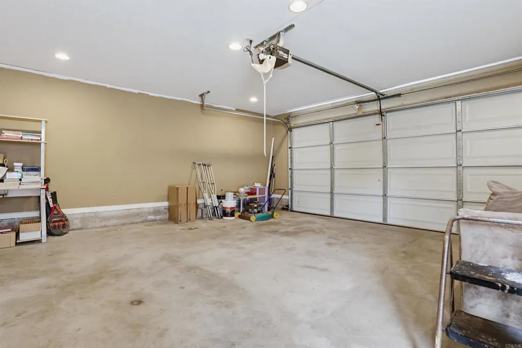 https://cdn.realtyfeed.com/cdn/127/306738041/8a3ea0afb6949aacdeef0e2bda2aa03f.webp