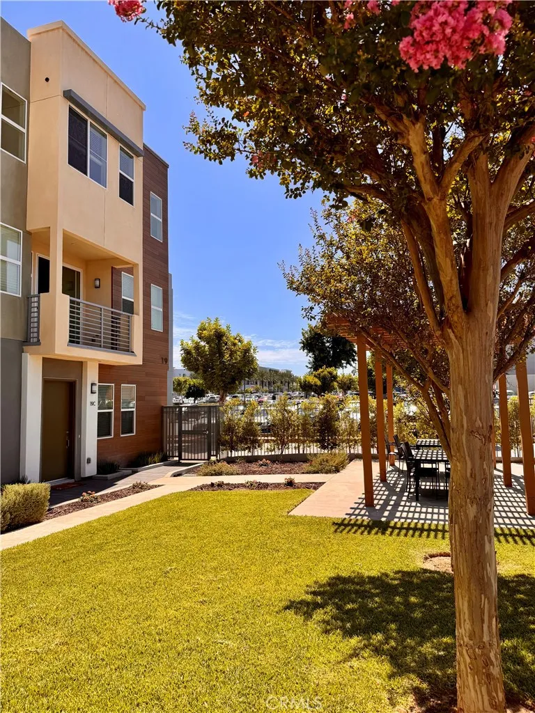 Alhambra, CA 91801