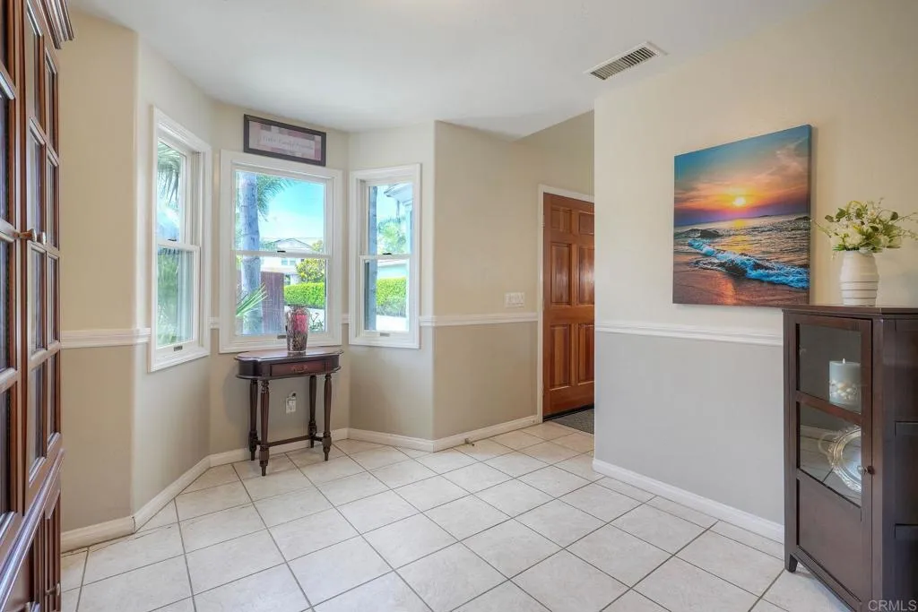 https://cdn.realtyfeed.com/cdn/127/306738088/0933b2a1c2b7bf3ed68c0d6208660cc4.webp