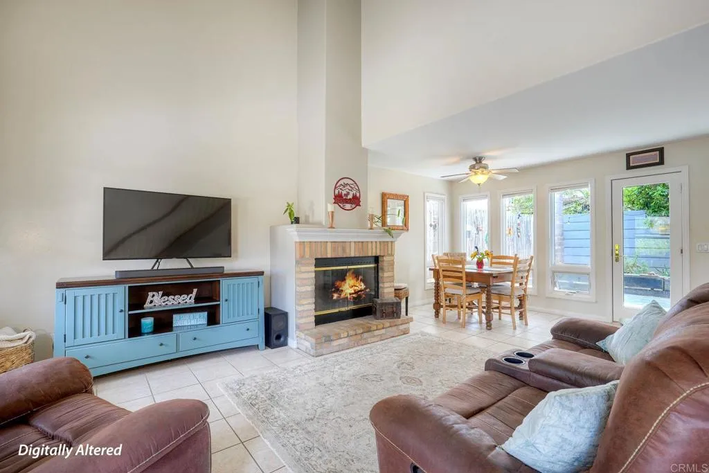 https://cdn.realtyfeed.com/cdn/127/306738088/f589ad65b0b1d3dce4635721a26e4375.webp