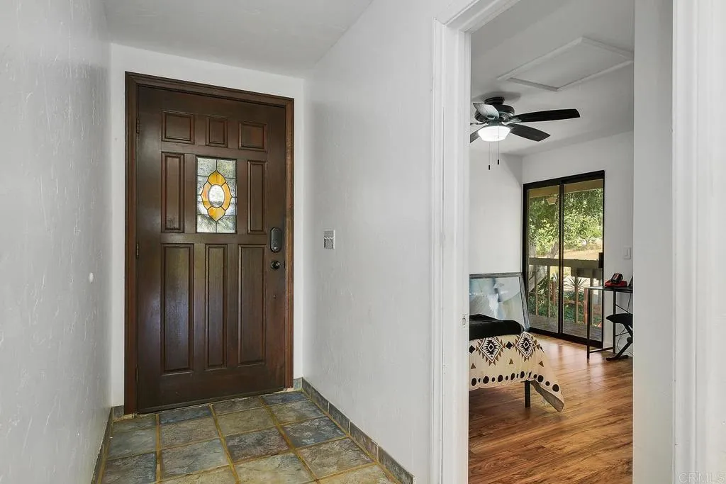 https://cdn.realtyfeed.com/cdn/127/306738106/22940f8d9c0dedff7ce2bb2949b6ee7c.webp