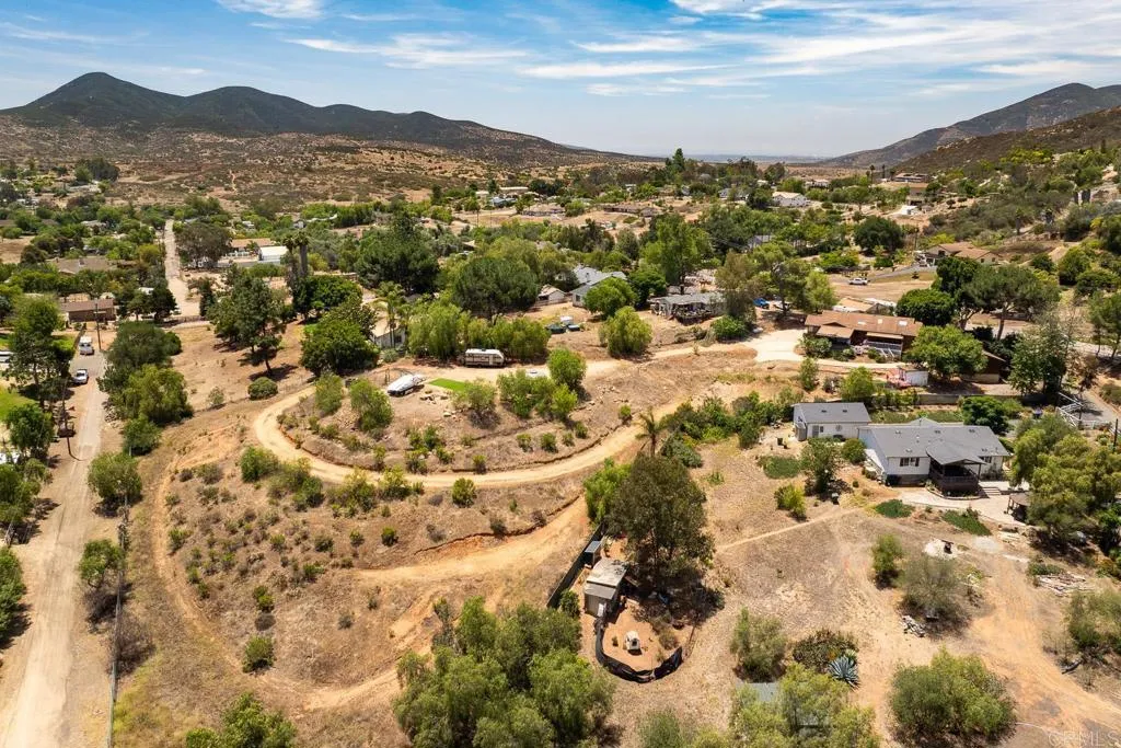 https://cdn.realtyfeed.com/cdn/127/306738106/467255d4072e7825a4729a19a463ca74.webp
