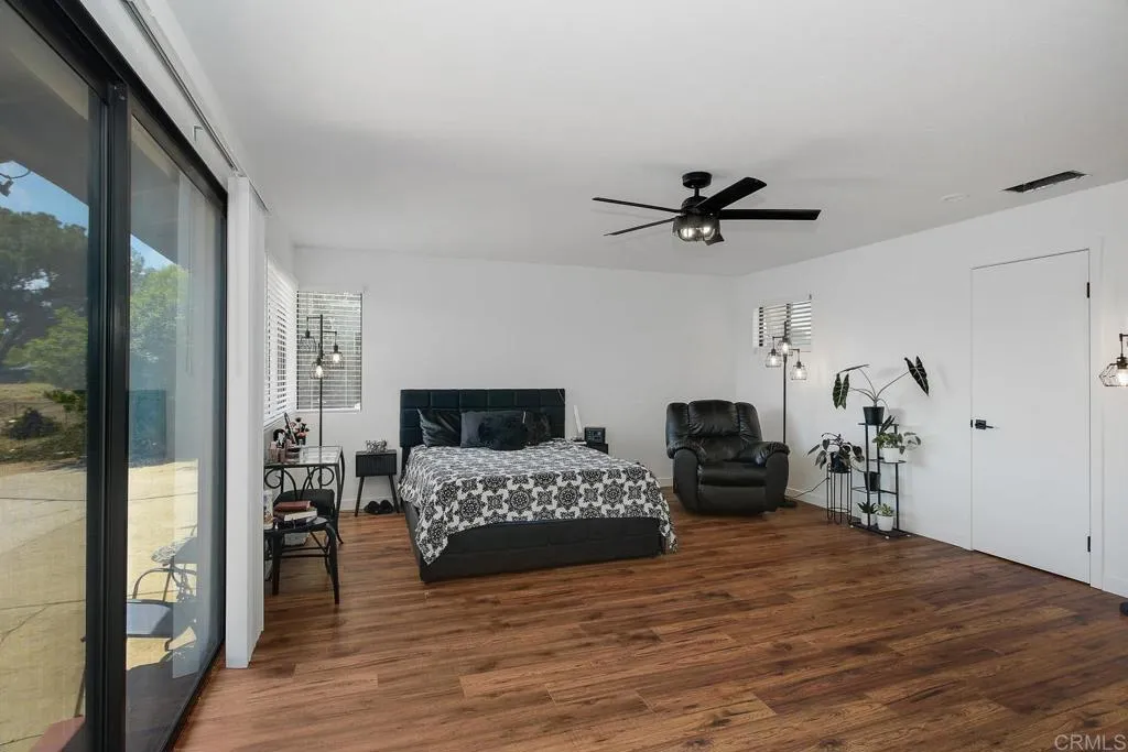 https://cdn.realtyfeed.com/cdn/127/306738106/da6ba12767e015a5d568633f2f01ed6a.webp