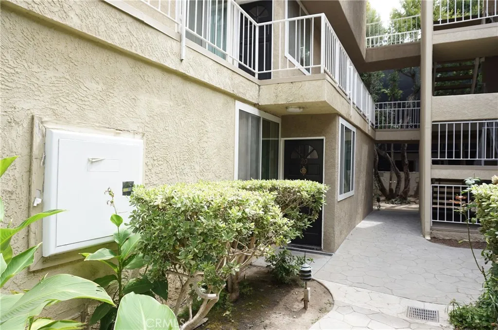 4610 Densmore Avenue, Encino, CA 91436 - Photo 5 of 66, Encino, CA