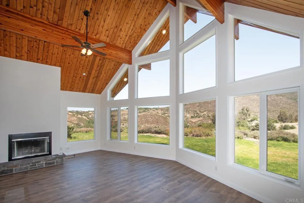 https://cdn.realtyfeed.com/cdn/127/306738140/61dcfde07131aa6d9f53efa507df67cb.webp