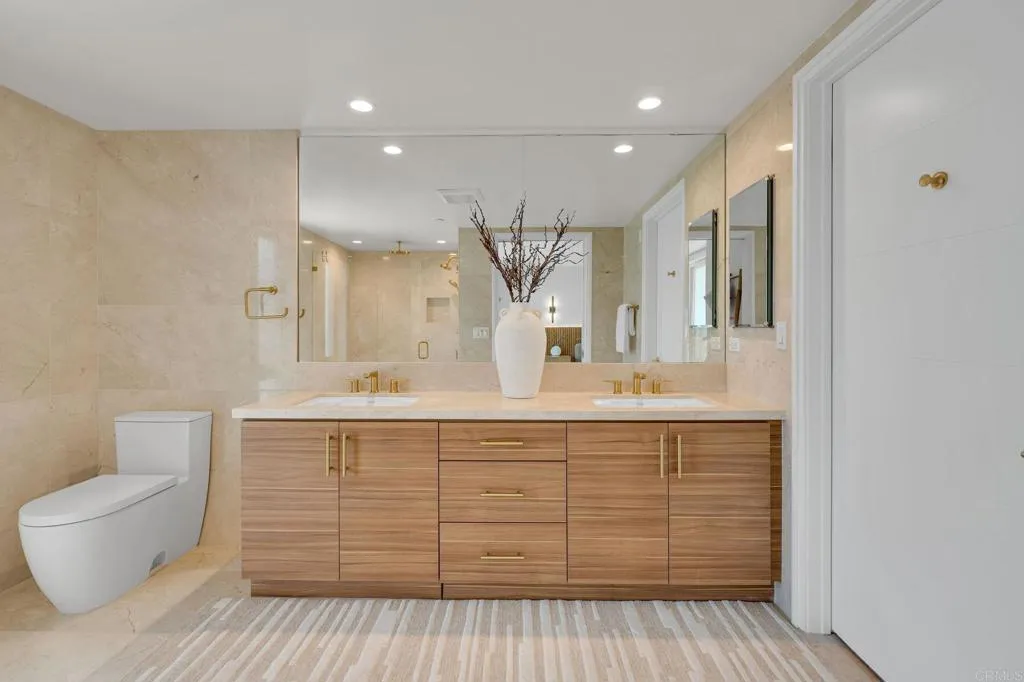 https://cdn.realtyfeed.com/cdn/127/306738232/0fcd67006c4bb8b267b9f1e24e38b5bd.webp