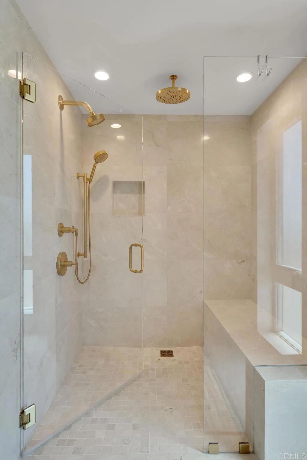 https://cdn.realtyfeed.com/cdn/127/306738232/6cb7b34a12b1fbecc1099a540058dd40.webp