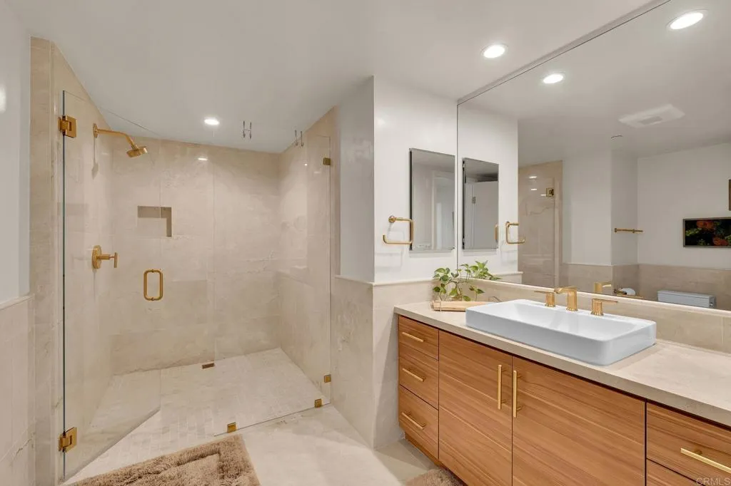 https://cdn.realtyfeed.com/cdn/127/306738232/8e1b277ee11ba0c98609e901bc561649.webp