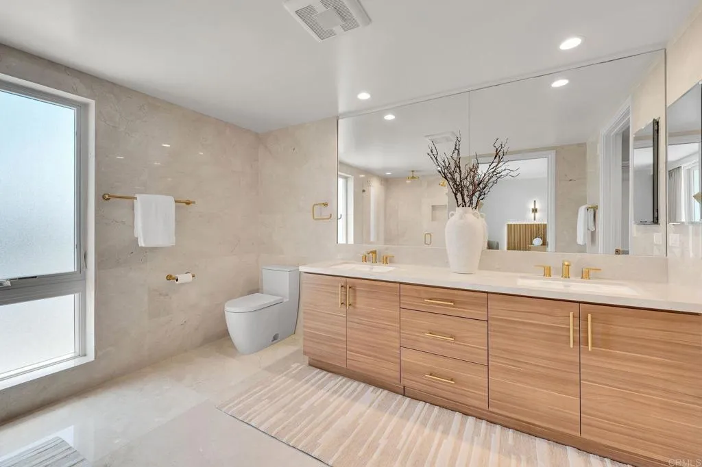 https://cdn.realtyfeed.com/cdn/127/306738232/db8a795f10091255b171371a5aa30b93.webp