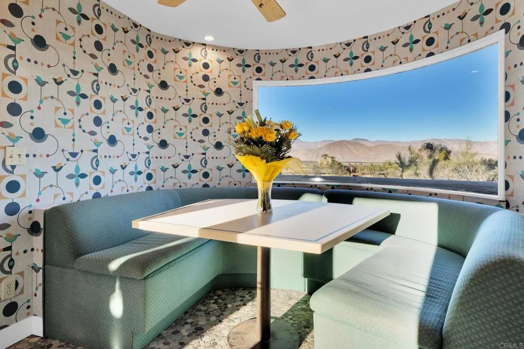 https://cdn.realtyfeed.com/cdn/127/306738247/02d09ae53bd4ecb8a818117b97aaf158.webp