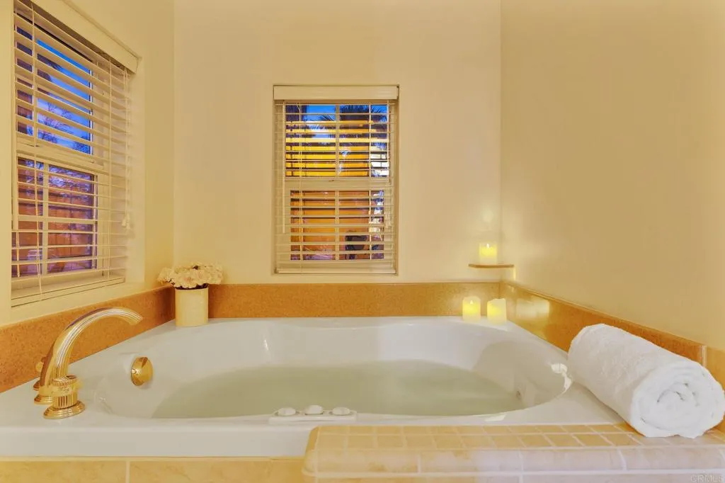 https://cdn.realtyfeed.com/cdn/127/306738247/273331a8095a6e96cd8b0a5137c2e9be.webp