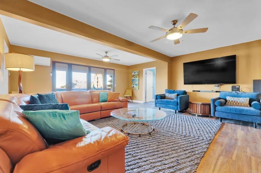 https://cdn.realtyfeed.com/cdn/127/306738247/42b9dff5b540b6e2202d95bf981b9584.webp