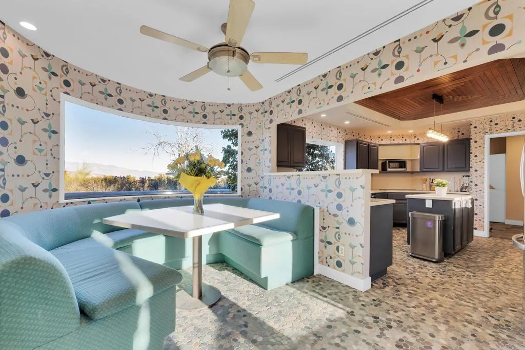 https://cdn.realtyfeed.com/cdn/127/306738247/6e9aa213024c1d0ca65b277526f7d5c7.webp