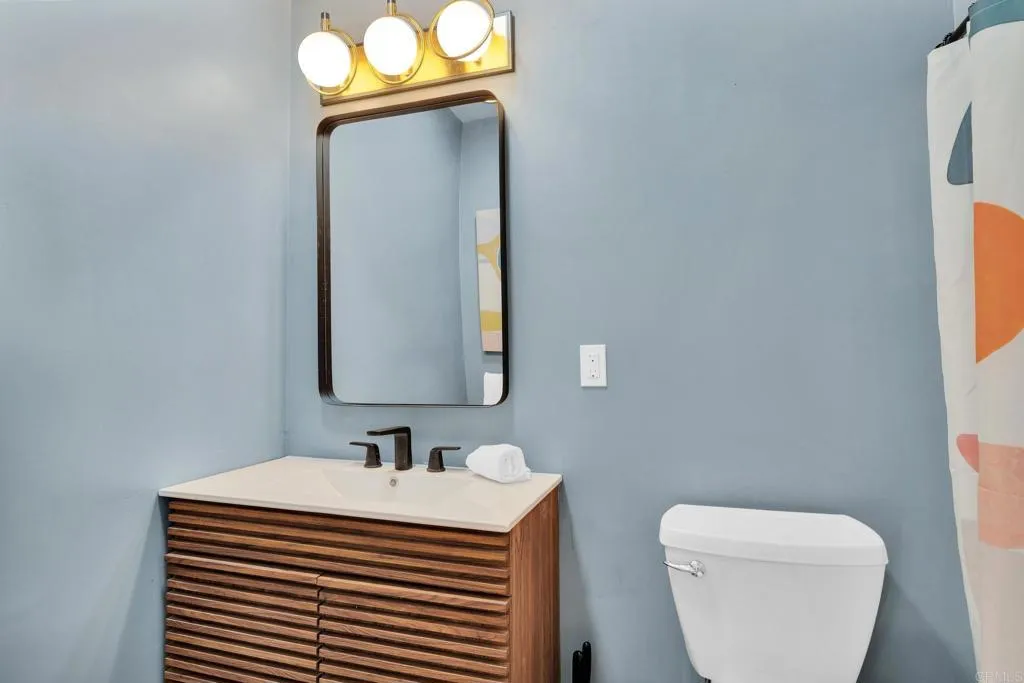 https://cdn.realtyfeed.com/cdn/127/306738247/90949665809c110c87d3b9a4986e4a74.webp