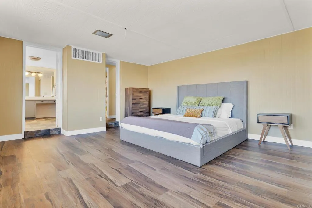 https://cdn.realtyfeed.com/cdn/127/306738247/9b99fd528cf72c5c2bc2d64febdd77a0.webp