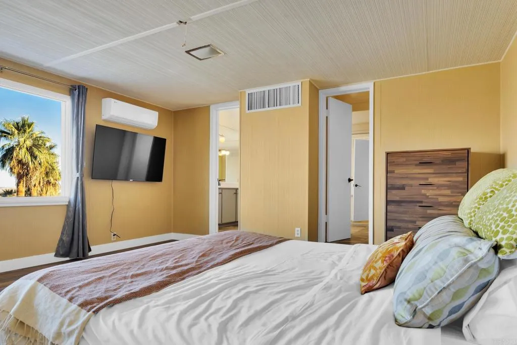 https://cdn.realtyfeed.com/cdn/127/306738247/d0ae76a743a7af864917ef626db84dcf.webp