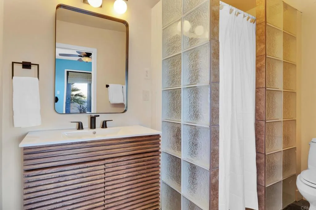https://cdn.realtyfeed.com/cdn/127/306738247/eb918e577e685654fd617d59c3a69452.webp