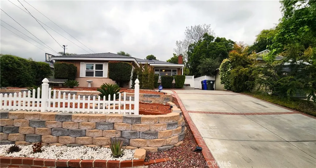 La Crescenta, CA 91214