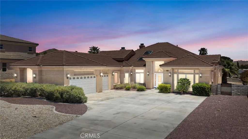Apple Valley, CA 92307