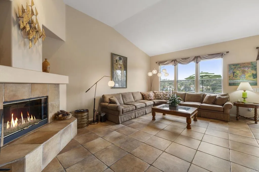 https://cdn.realtyfeed.com/cdn/127/306738307/5608e9a42db59b62cdb67406bac5e1c3.webp