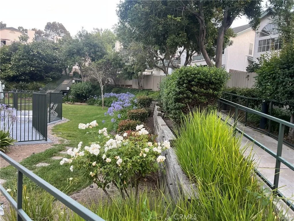 https://cdn.realtyfeed.com/cdn/127/306738310/72499e25f6d754fe313f7e0d7e790a92.webp