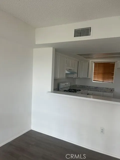 https://cdn.realtyfeed.com/cdn/127/306738310/7aeae6187f42349685d54432b687e686.webp