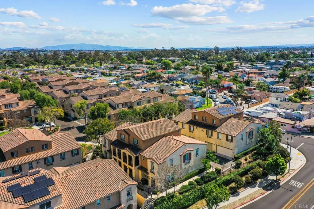 https://cdn.realtyfeed.com/cdn/127/306738339/9a32170e9cd078da79a095c46043be70.webp