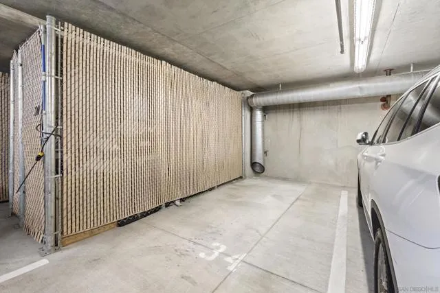 https://cdn.realtyfeed.com/cdn/127/306738352/b4ab1e3eecd00c2732421351be9ee746.webp