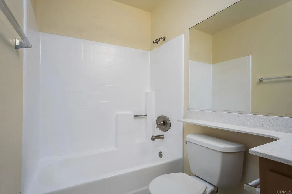 https://cdn.realtyfeed.com/cdn/127/306738359/101ad4ee7f979c034cef566db247afc9.webp