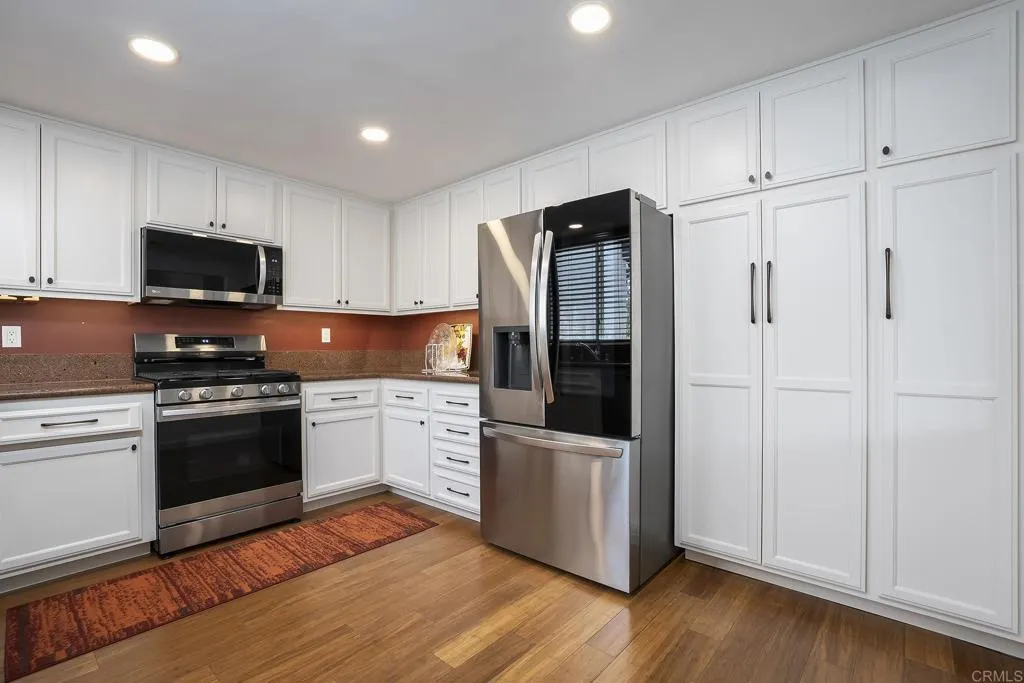 https://cdn.realtyfeed.com/cdn/127/306738359/244e47c905529df6dccbdd1ef667acea.webp