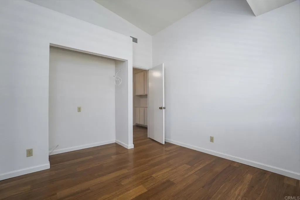 https://cdn.realtyfeed.com/cdn/127/306738359/c3bd5ca5bab16d7a9bdd6946839d8eca.webp